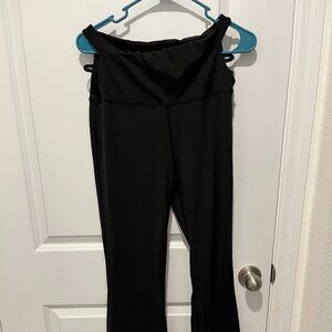 O to S Black Leggings with Hip Cut Outs Activewear Women's Size XL